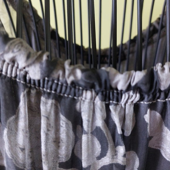 "FEMME", size L 60% Silk 50 %Viscose top, Made in Italy 🇮🇹 - Picture 2 of 5